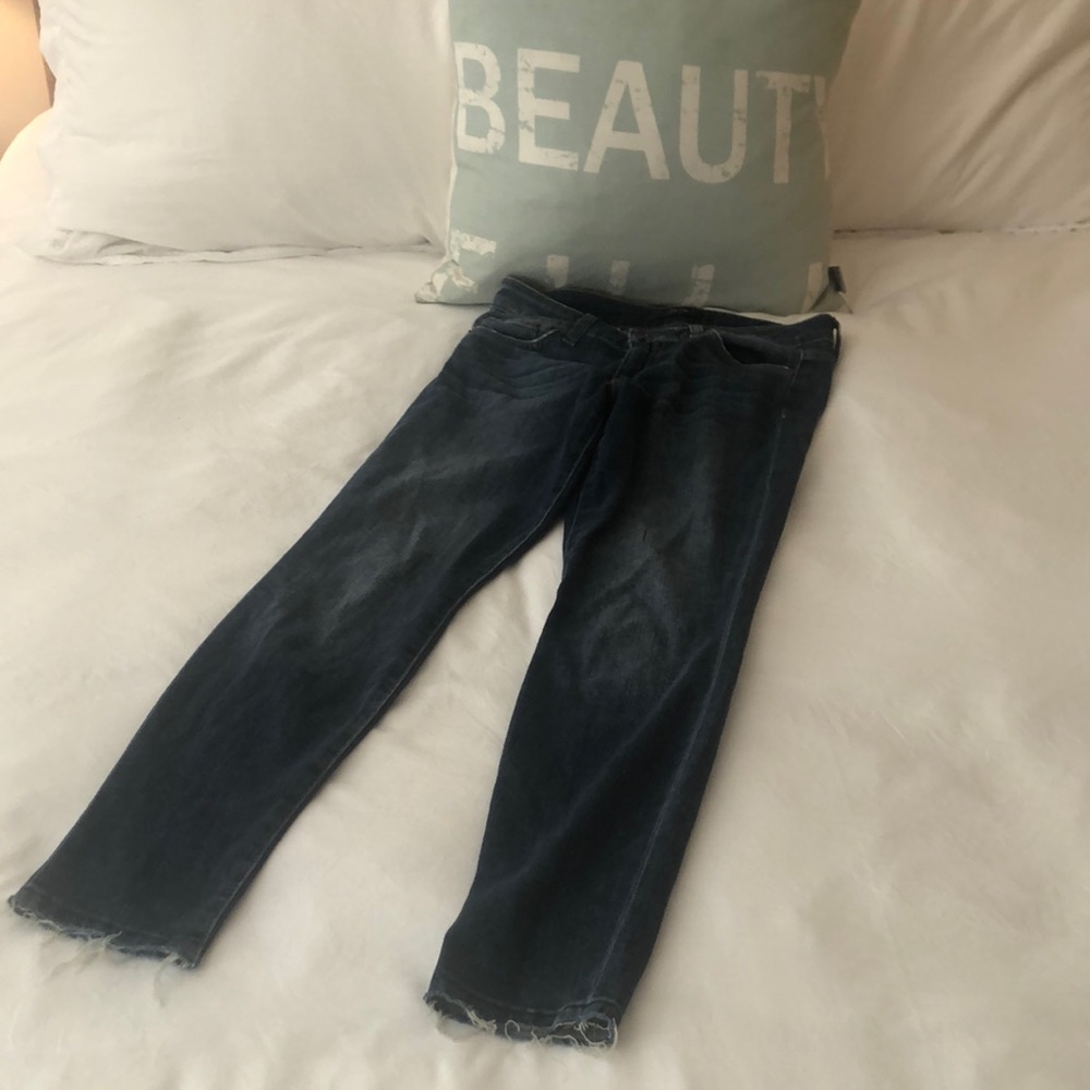 Joe’s Sinclair Mid Rise Raw Hem Skinny Ankle Jeans 26